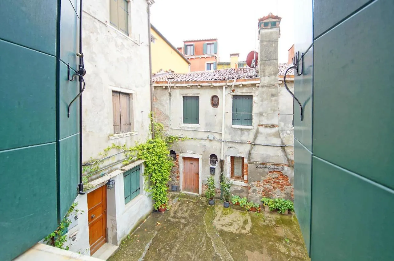 Dolcevita Apartments N 502 Biennale Venice 0*,