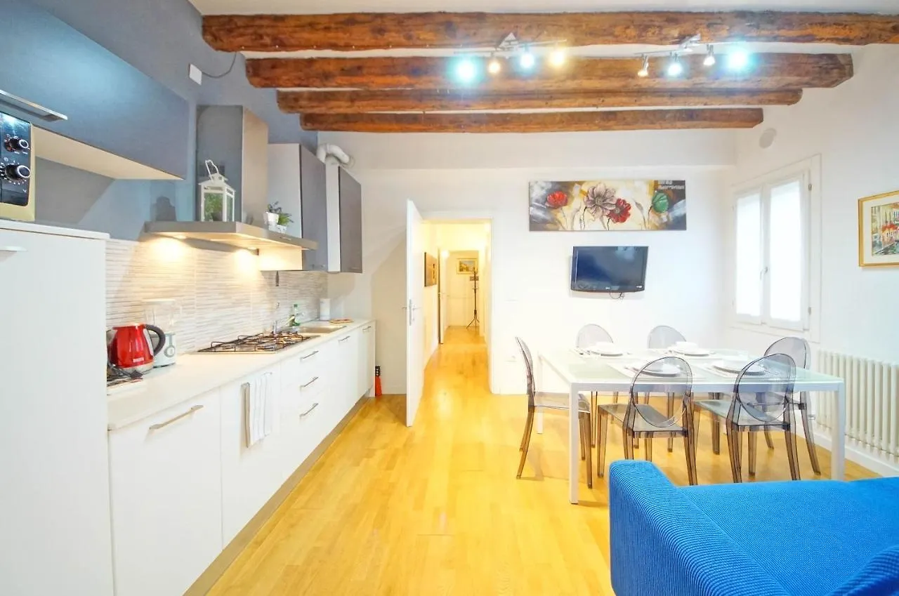 Dolcevita Apartments N 502 Biennale Venice